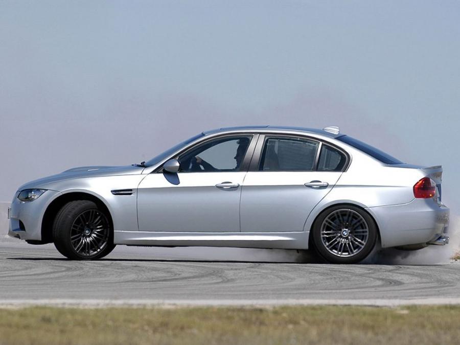  BMW M3 Sedan 2008 года  (ZA) (фото 4 из 10)